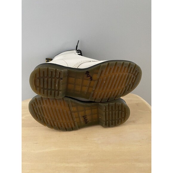 Dr Martens Boots Smooth White Patent Leather Pascal Womens 6 AirWair Docs 1460 - Picture 12 of 13